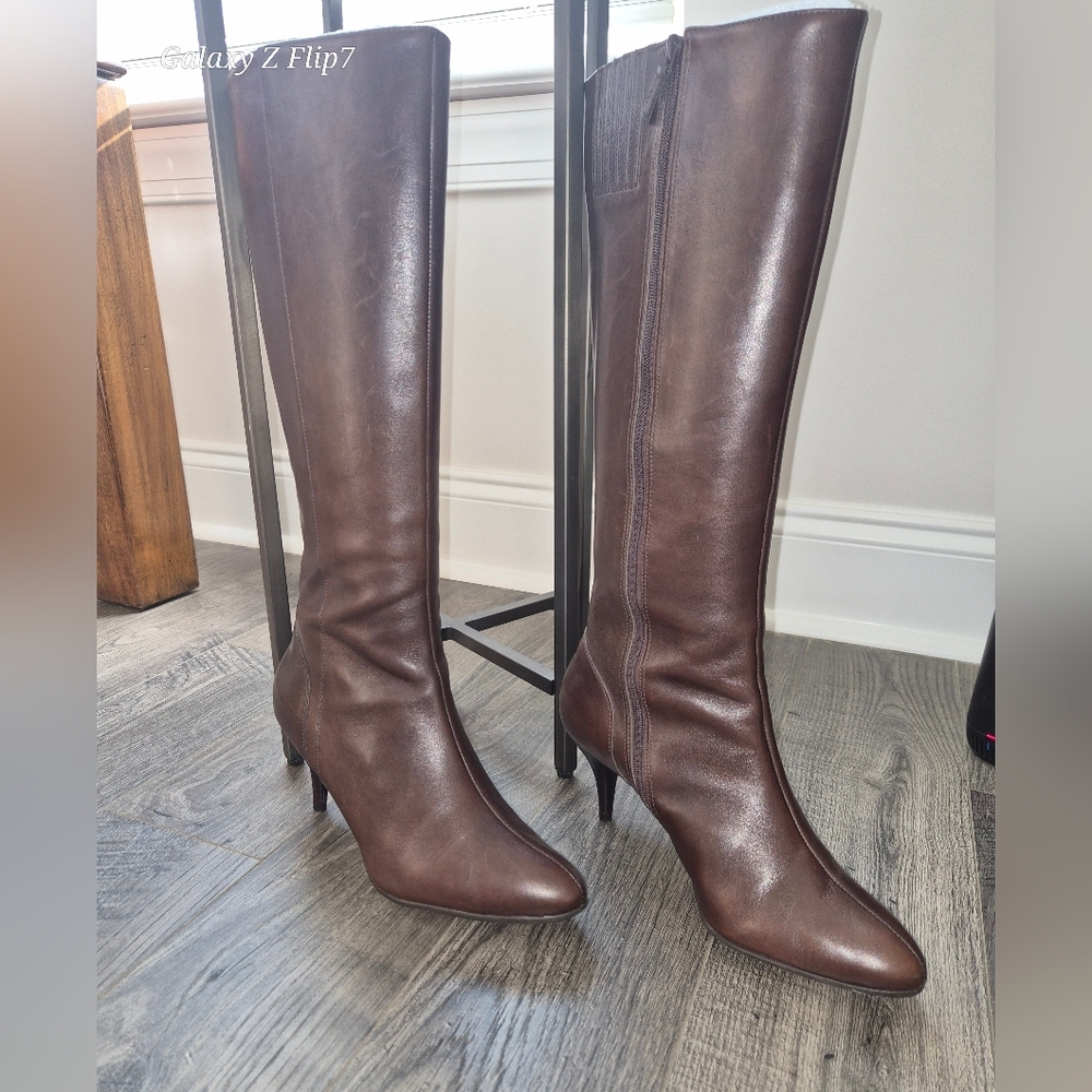 Talbots Classic Tall Brown Leather Boots Size 7.5B Excellent Condition - Picture 4 of 5